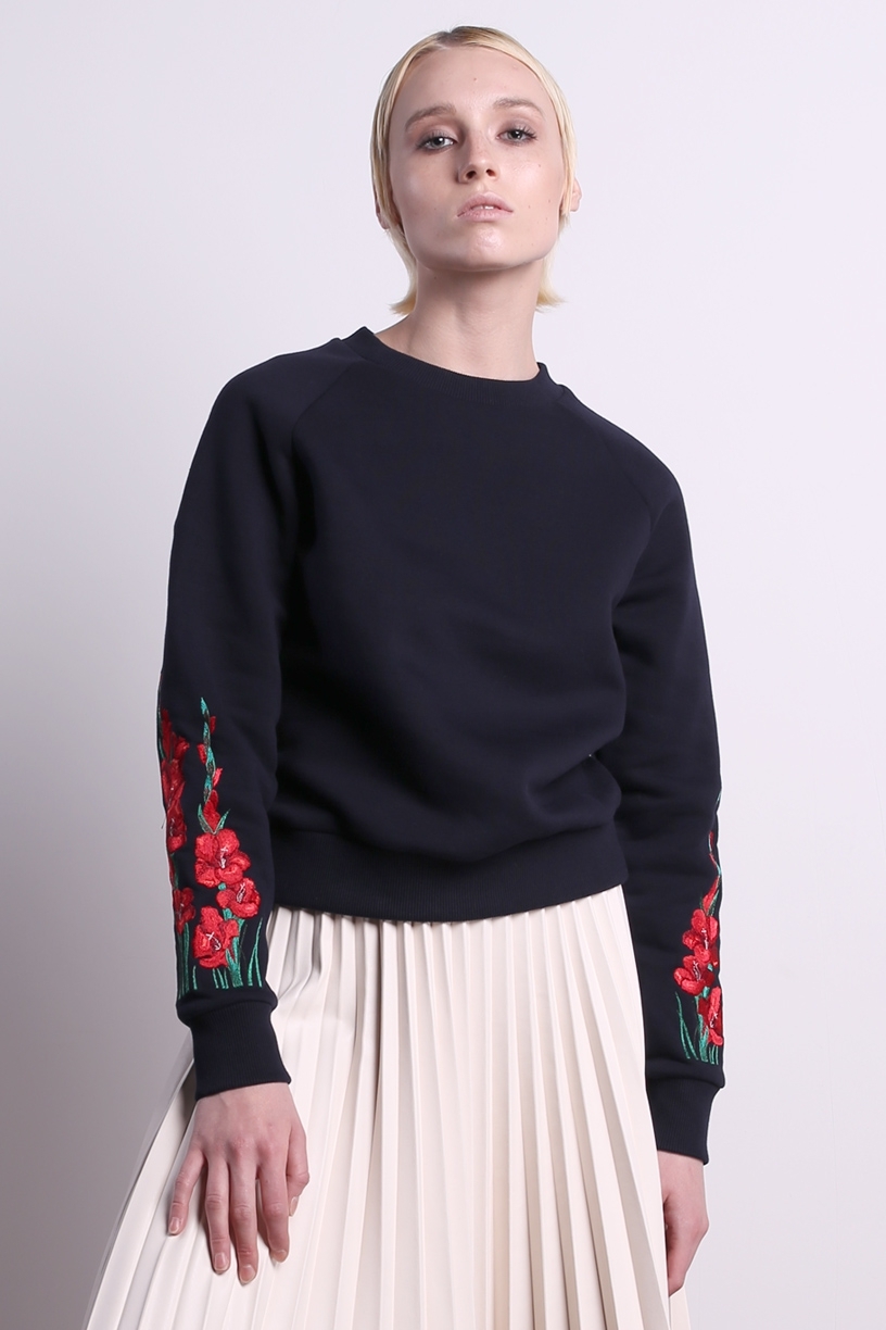 Темно-синий